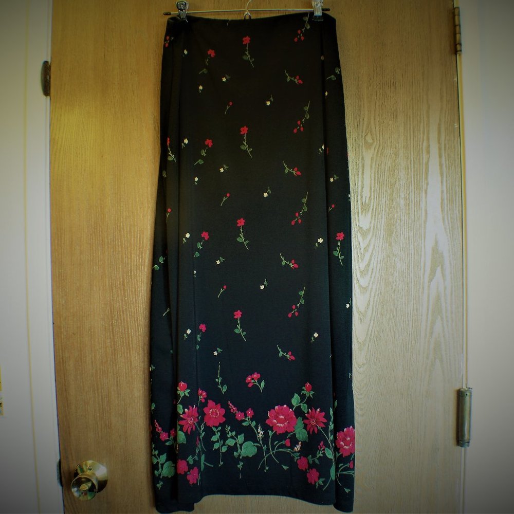 Jaclyn Smith Full Length Skirt